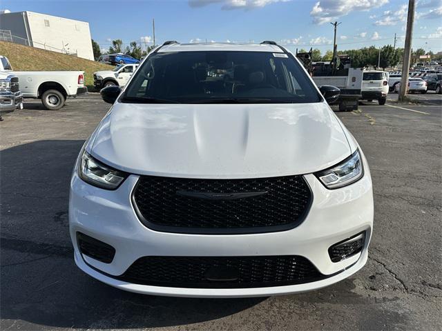 new 2026 Chrysler Pacifica car