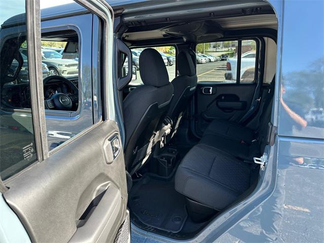 new 2025 Jeep Gladiator car, priced at $59,545
