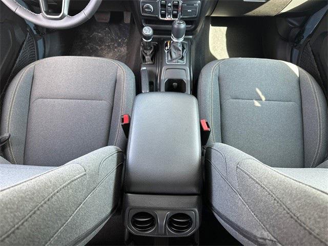 new 2025 Jeep Wrangler car, priced at $51,440