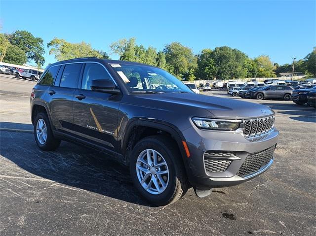 new 2024 Jeep Grand Cherokee car, priced at $36,521