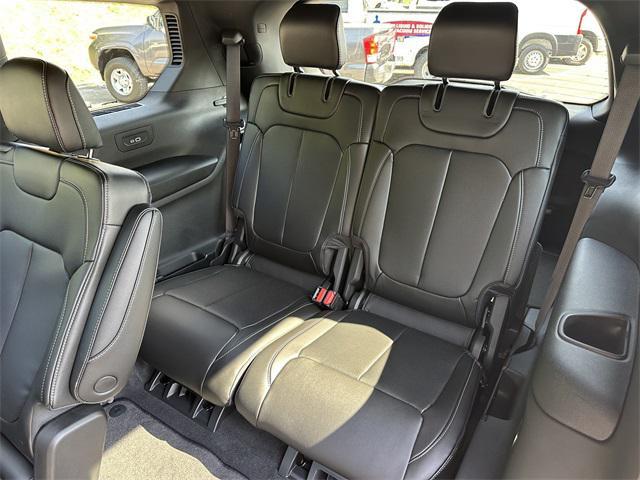 new 2025 Jeep Grand Cherokee L car, priced at $57,760