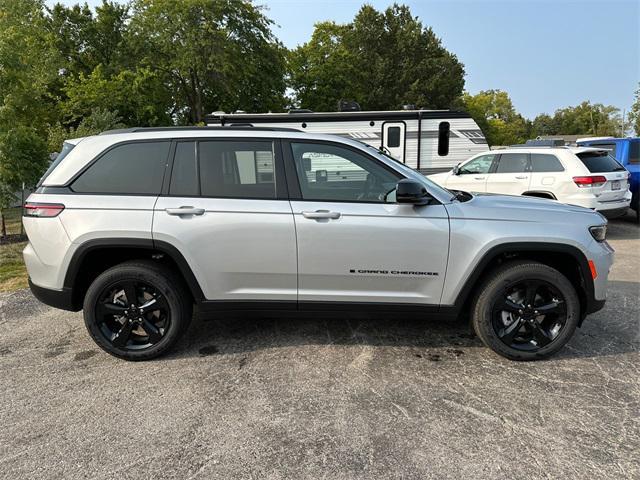 new 2024 Jeep Grand Cherokee car, priced at $48,675