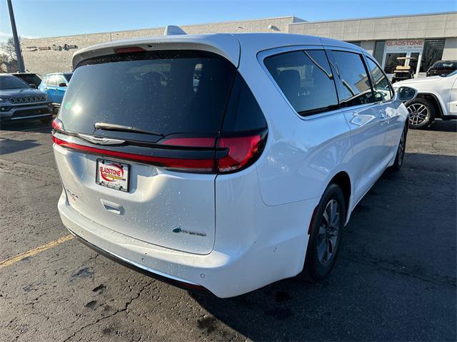 used 2022 Chrysler Pacifica Hybrid car, priced at $20,998
