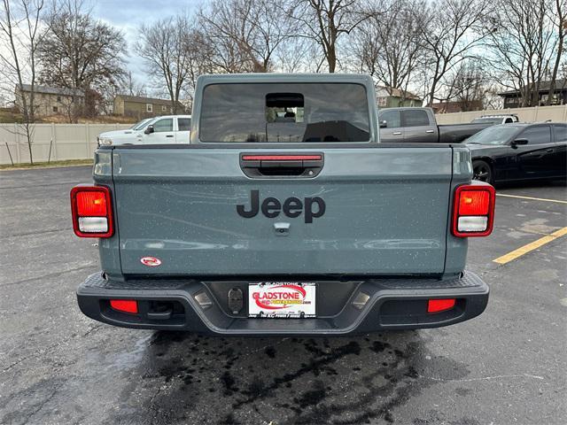 new 2025 Jeep Gladiator car, priced at $43,385