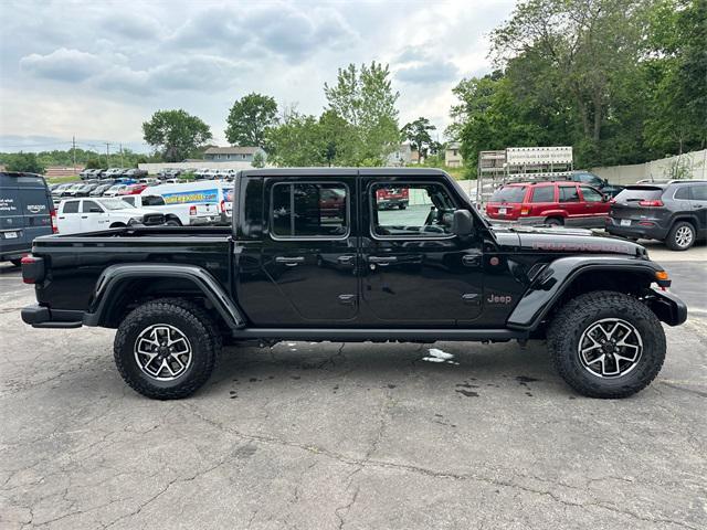 new 2025 Jeep Gladiator car, priced at $60,040