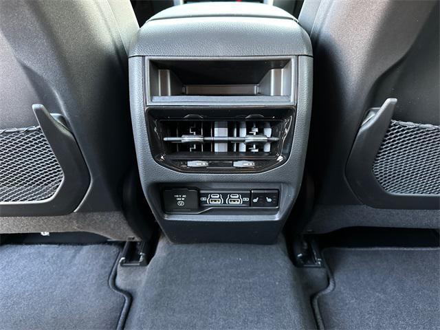 new 2025 Jeep Grand Cherokee car, priced at $52,535