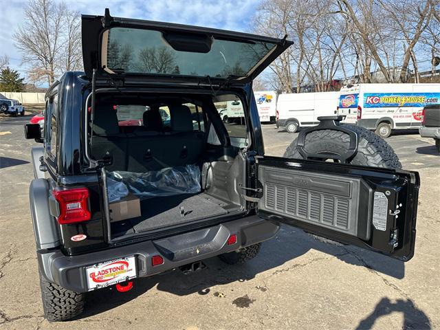 new 2025 Jeep Wrangler car, priced at $65,400