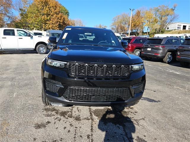 new 2024 Jeep Grand Cherokee car, priced at $38,801