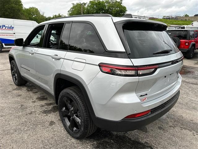 new 2024 Jeep Grand Cherokee car, priced at $58,460