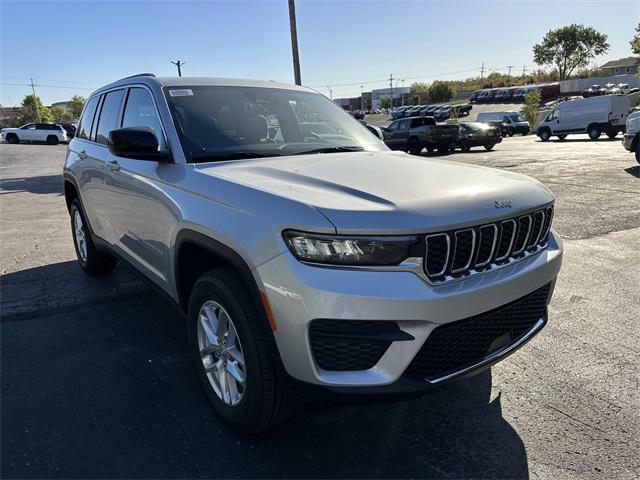 new 2025 Jeep Grand Cherokee car, priced at $44,170