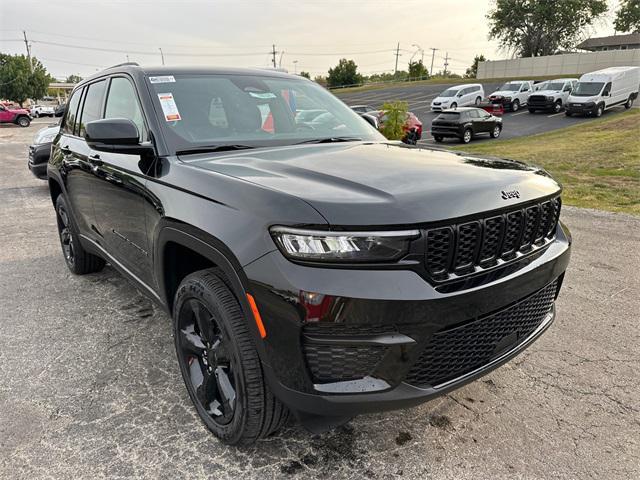 new 2024 Jeep Grand Cherokee car, priced at $48,675