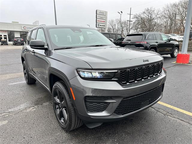 used 2024 Jeep Grand Cherokee car, priced at $35,420