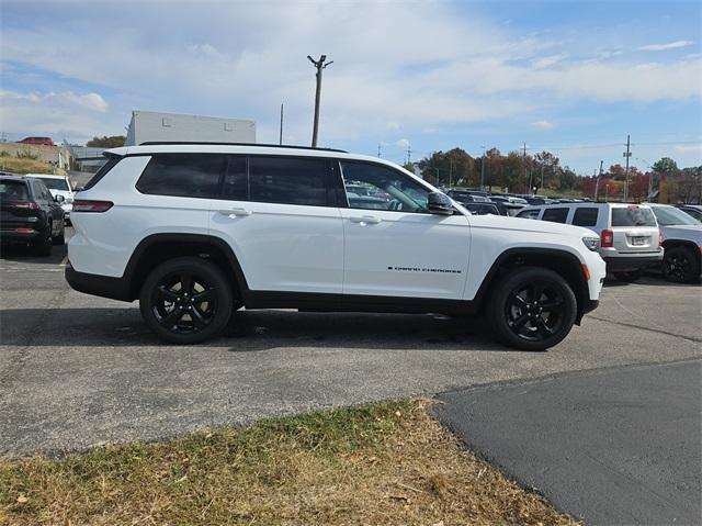 new 2024 Jeep Grand Cherokee L car, priced at $41,928