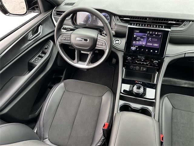 new 2025 Jeep Grand Cherokee car, priced at $49,370