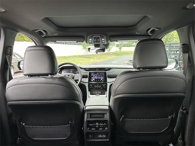 new 2025 Jeep Grand Cherokee car, priced at $49,370