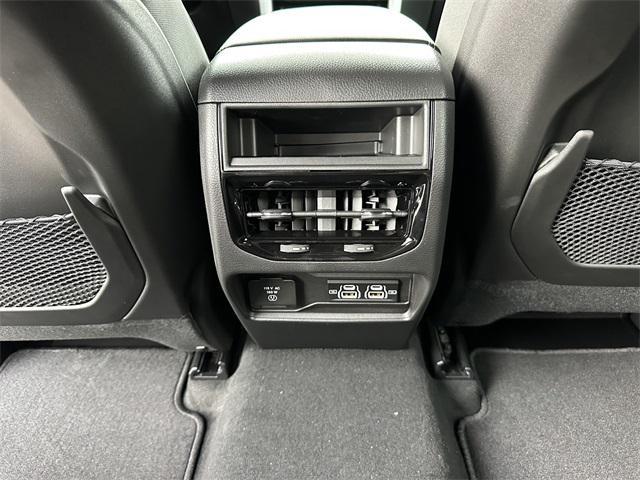 new 2025 Jeep Grand Cherokee car, priced at $49,370