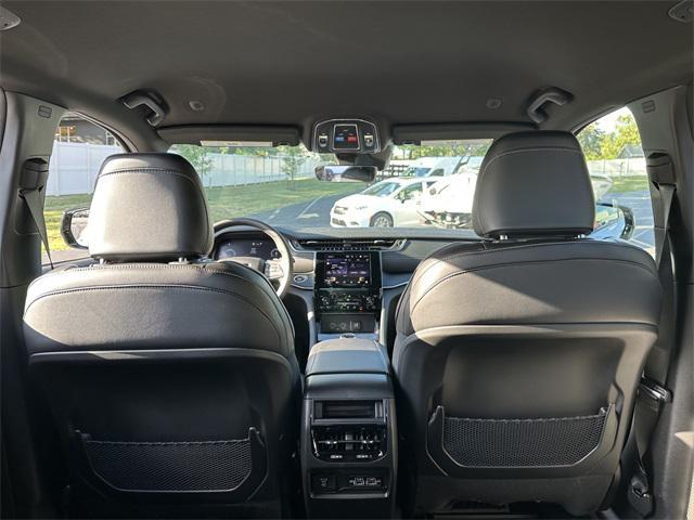 new 2025 Jeep Grand Cherokee car, priced at $47,875