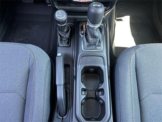 new 2025 Jeep Wrangler car, priced at $52,485