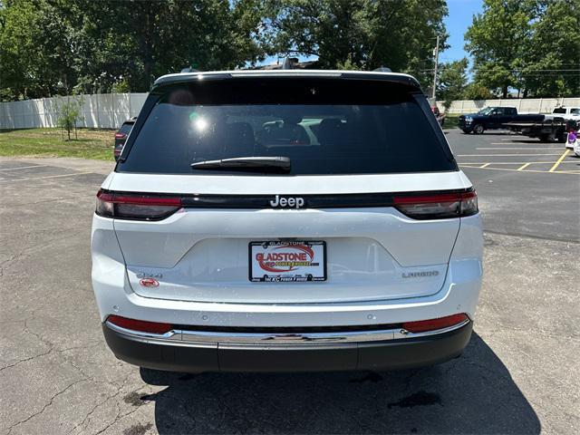 new 2025 Jeep Grand Cherokee car, priced at $44,000