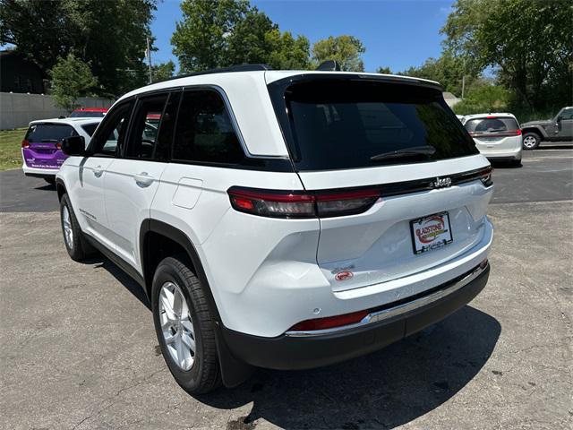 new 2025 Jeep Grand Cherokee car, priced at $44,000