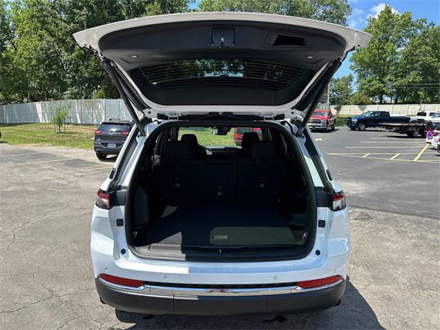 new 2025 Jeep Grand Cherokee car, priced at $44,000