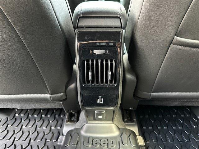 new 2025 Jeep Compass car, priced at $33,380