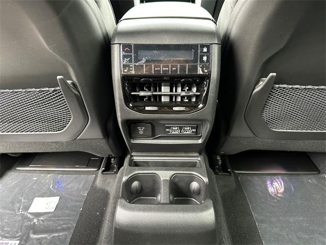 new 2025 Jeep Grand Cherokee L car, priced at $64,170