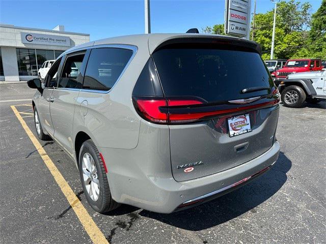 new 2025 Chrysler Pacifica car, priced at $48,915