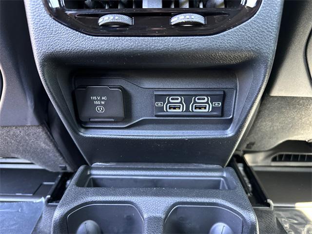 new 2025 Jeep Grand Cherokee L car, priced at $47,935