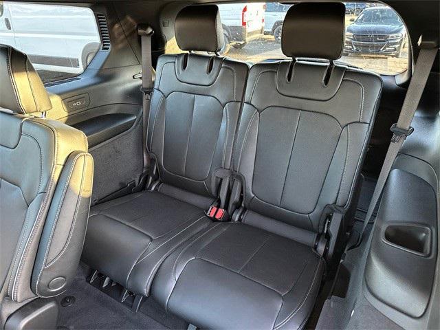 new 2025 Jeep Grand Cherokee L car, priced at $64,170