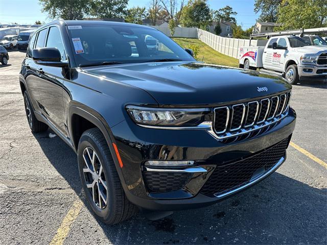 new 2025 Jeep Grand Cherokee car, priced at $50,805