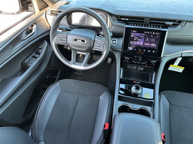 new 2025 Jeep Grand Cherokee car, priced at $46,030