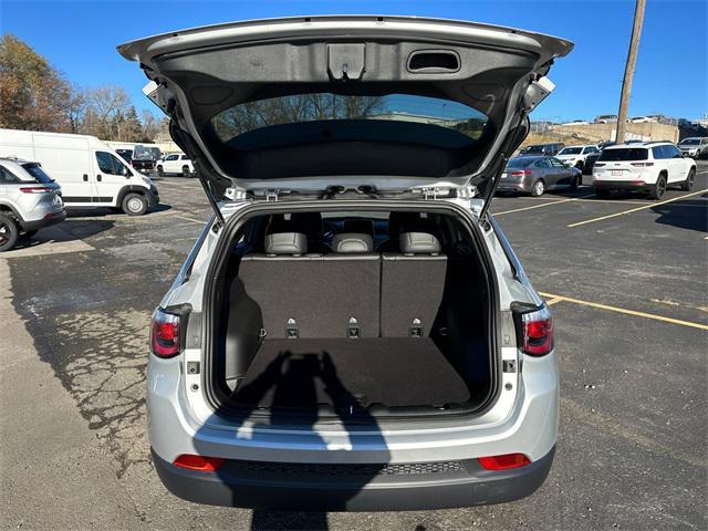 new 2025 Jeep Compass car, priced at $30,360