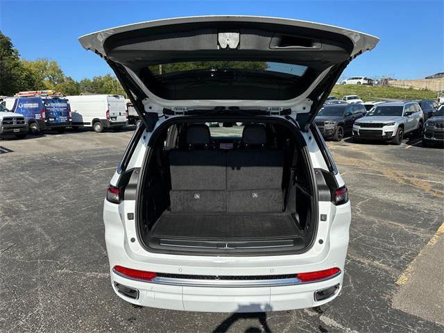 new 2025 Jeep Grand Cherokee L car, priced at $73,600