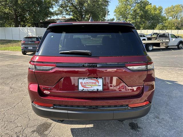 new 2025 Jeep Grand Cherokee car, priced at $49,370