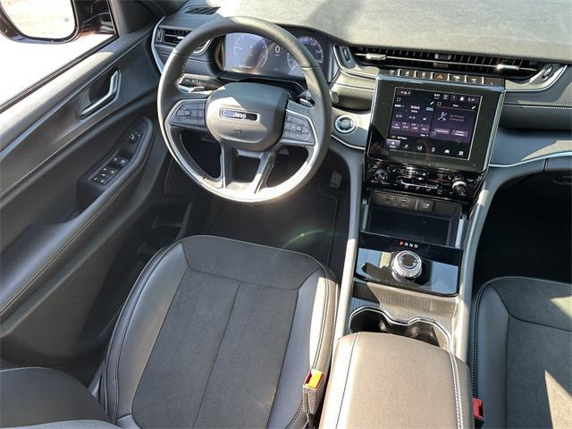 new 2025 Jeep Grand Cherokee car, priced at $49,370