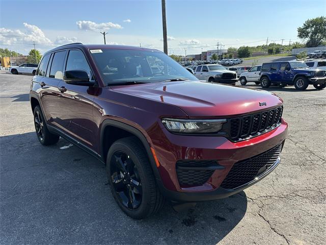 new 2025 Jeep Grand Cherokee car, priced at $49,370