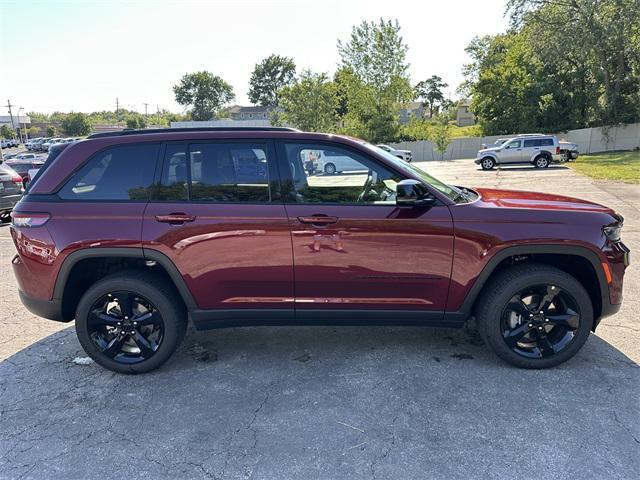 new 2025 Jeep Grand Cherokee car, priced at $49,370