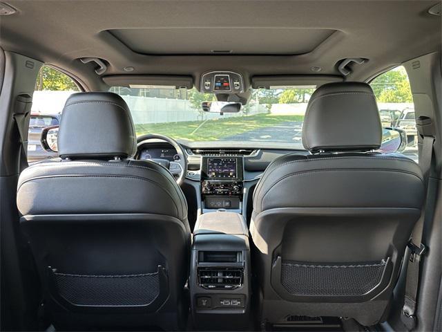 new 2025 Jeep Grand Cherokee car, priced at $49,370