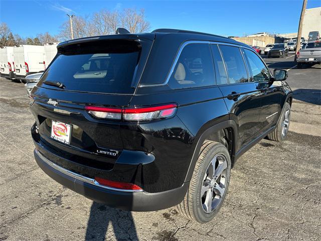 new 2025 Jeep Grand Cherokee car, priced at $52,435