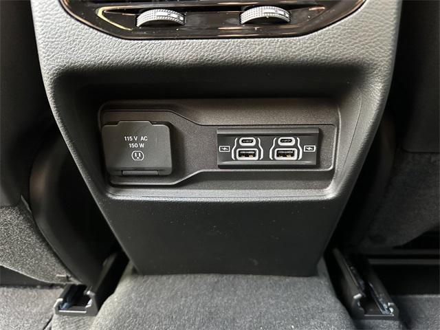 new 2025 Jeep Grand Cherokee car, priced at $47,875