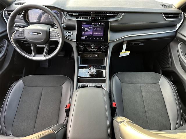 new 2025 Jeep Grand Cherokee car, priced at $47,875