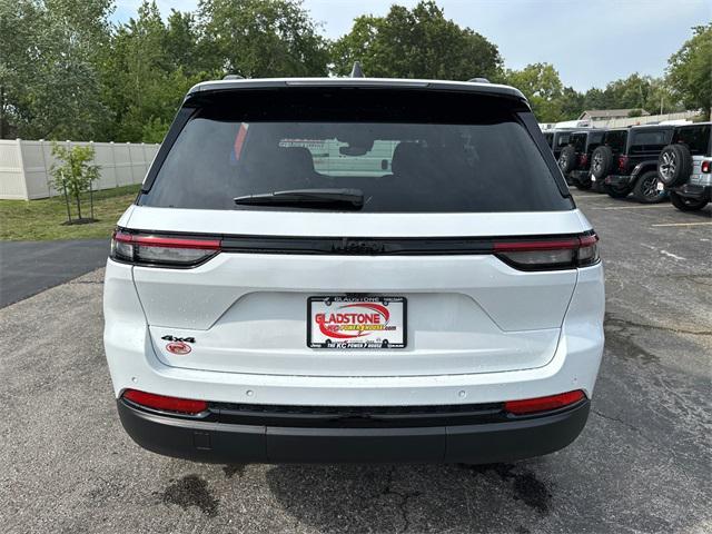 new 2024 Jeep Grand Cherokee car, priced at $48,580