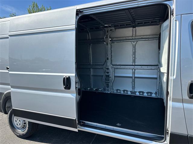 new 2025 Ram ProMaster 2500 car, priced at $55,415