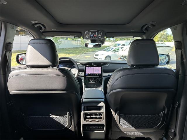 new 2025 Jeep Grand Cherokee car, priced at $52,735