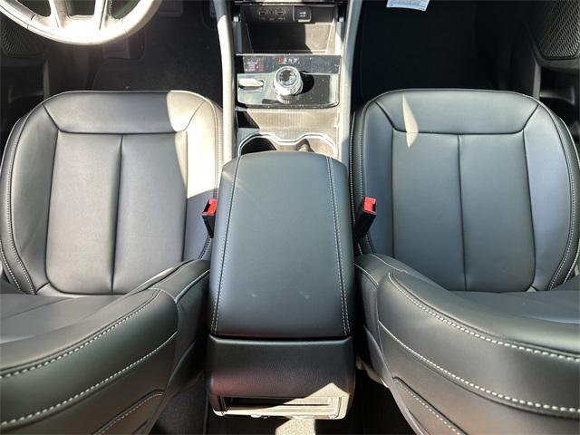 new 2025 Jeep Grand Cherokee car, priced at $52,735