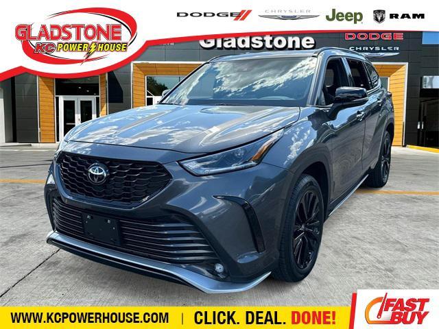 used 2023 Toyota Highlander car, priced at $41,700