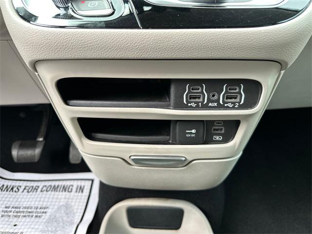 used 2022 Chrysler Pacifica car, priced at $22,300