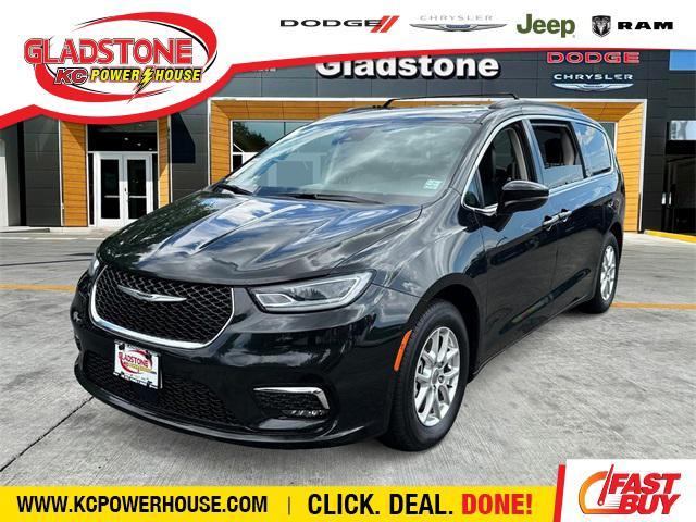 used 2022 Chrysler Pacifica car, priced at $22,300