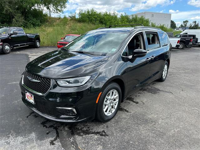 used 2022 Chrysler Pacifica car, priced at $22,300